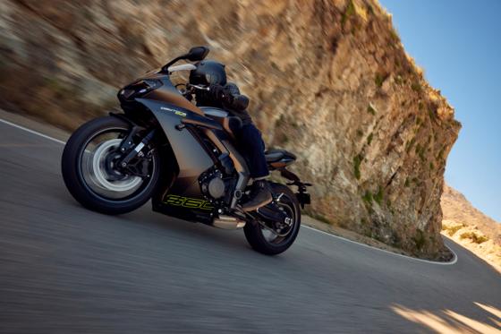 Triumph reveals 2024 Daytona 660 image