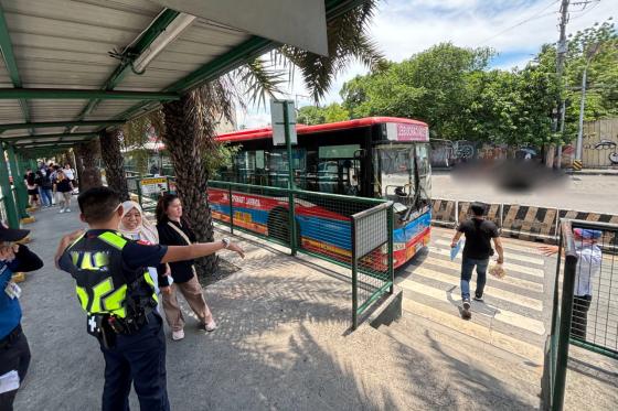 Counterflowing busway would 'solve itself' from violators - Lacson Counterflowing busway would 'solve itself' from violators - Lacson image