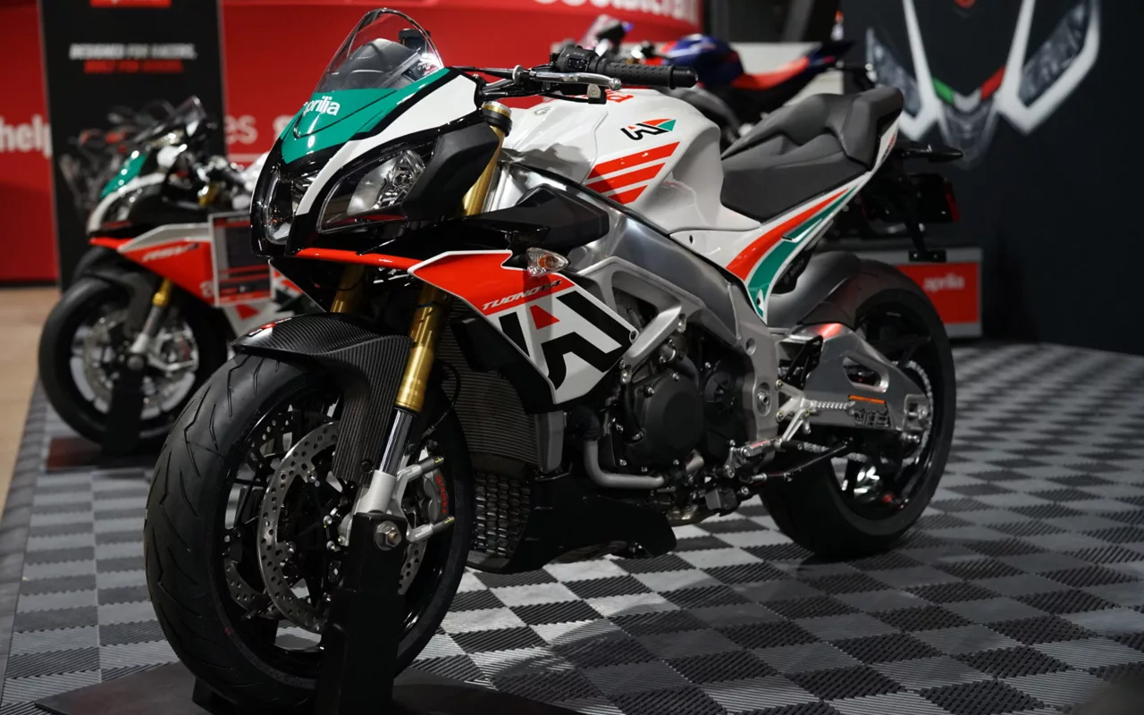 Aprilia unveils Misano edition for 2020 RSV4 RR and Tuono RR