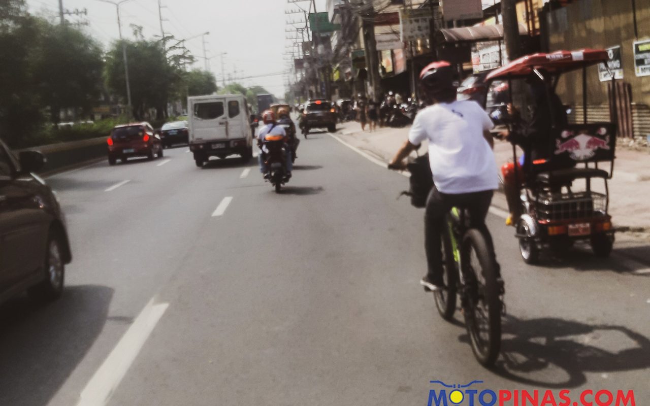 DOTr and SM have made a cyclist education booklet