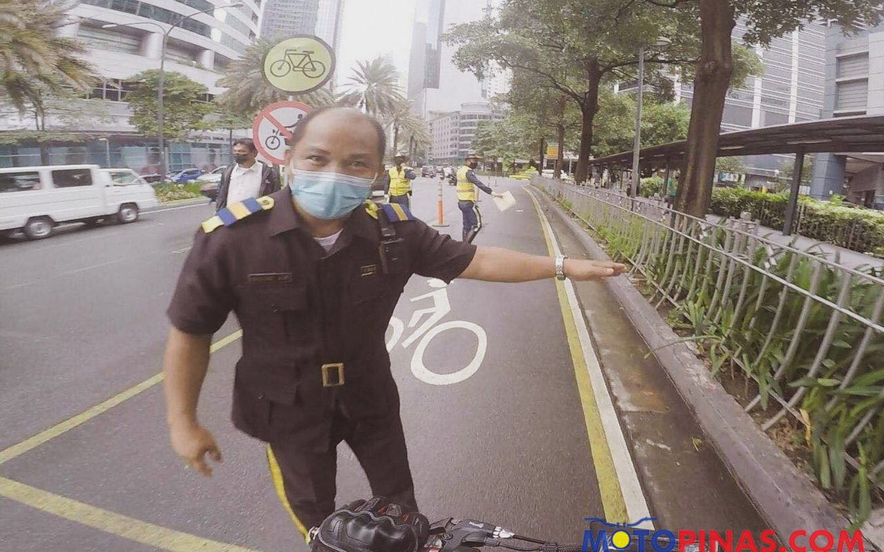 MAPA catching electric kick scooters on Makati main roads