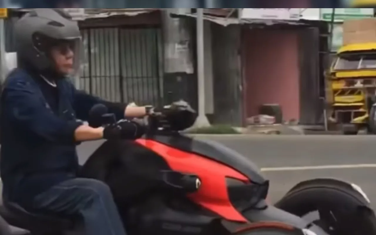 Watch: President Duterte seen riding again