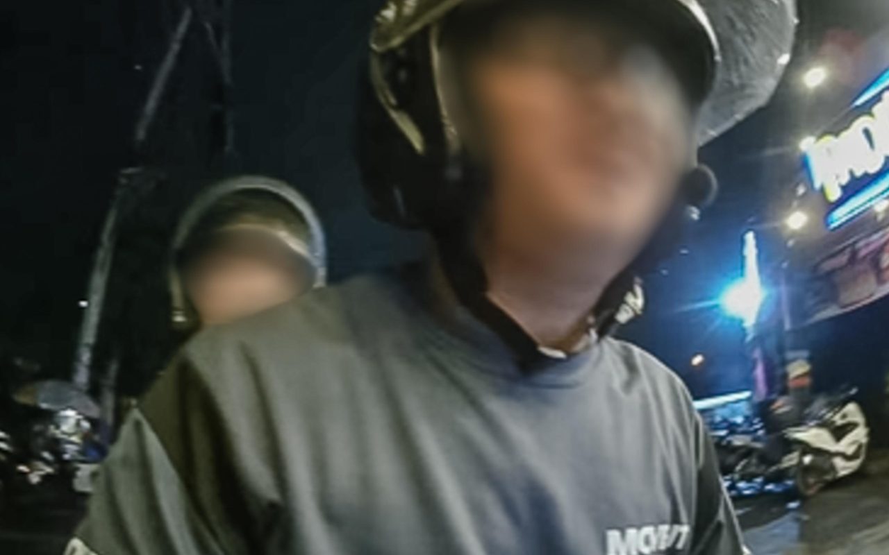 LTFRB: MC taxi riders face PHP 5,000 fine, revocation, for vlogging while on duty