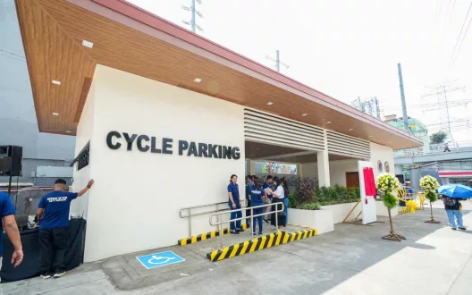 DOTr opens PHP 16.121 million ‘bicycle parking area’ in Alabang