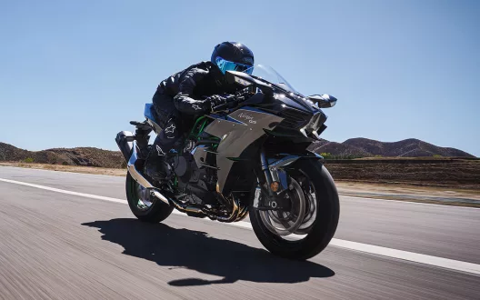 2027 Kawasaki Ninja H2 Carbon gets more torque, new electronics