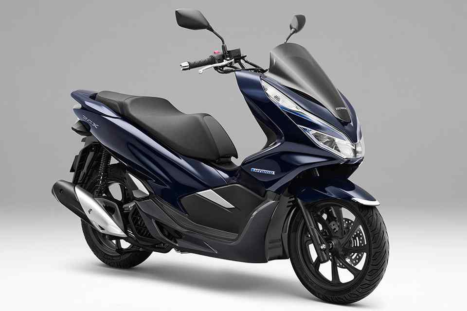 honda-greenlights-pcx-hybrid-motorcycle-news