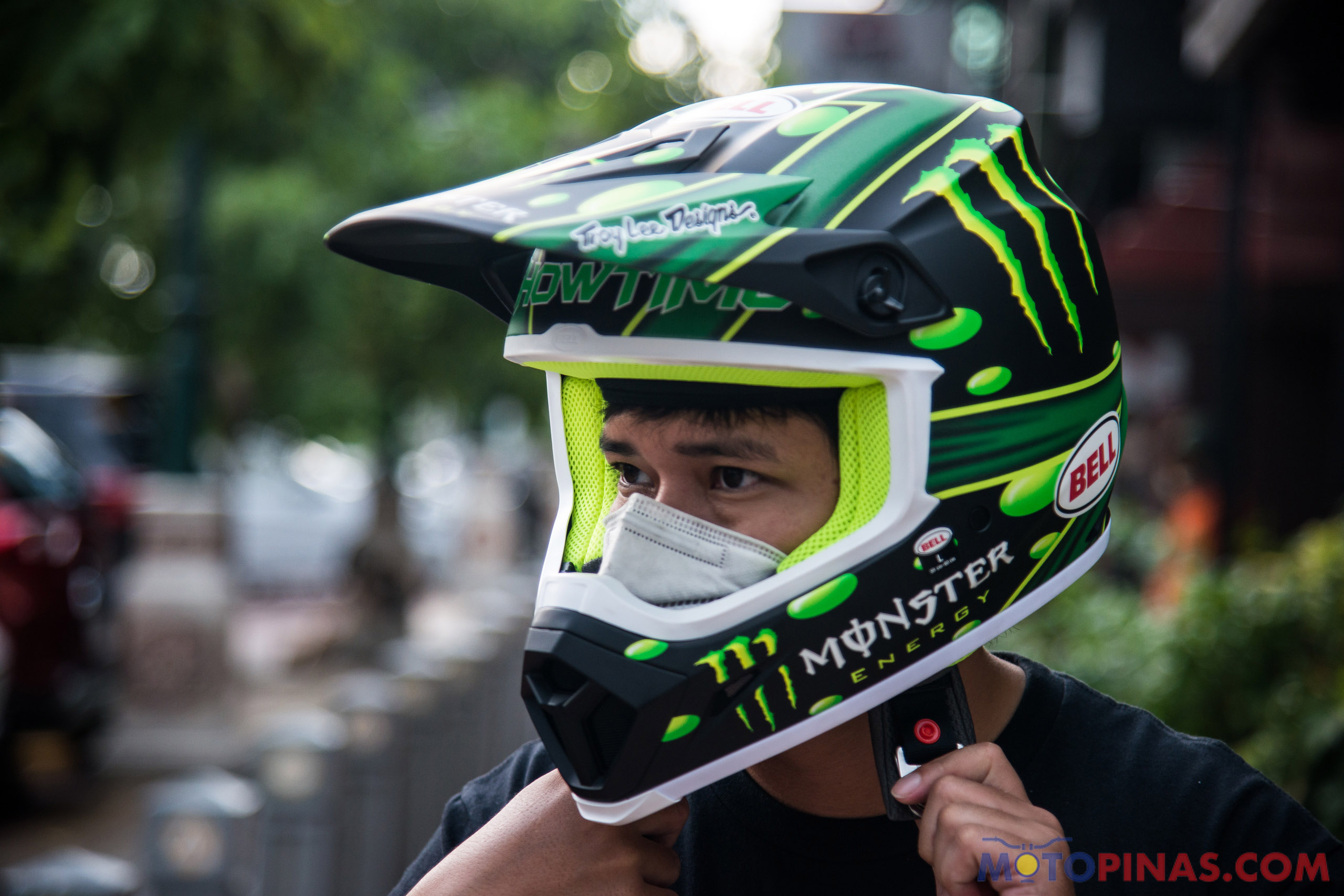 Doctor Wearing face mask under your helmet may be dangerous