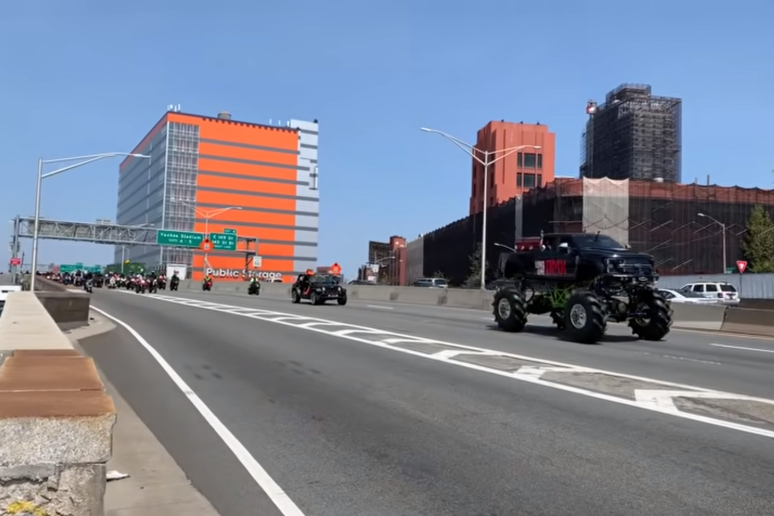 Watch Thousands of bikers join DMX's funeral motorcade Motorcycle News